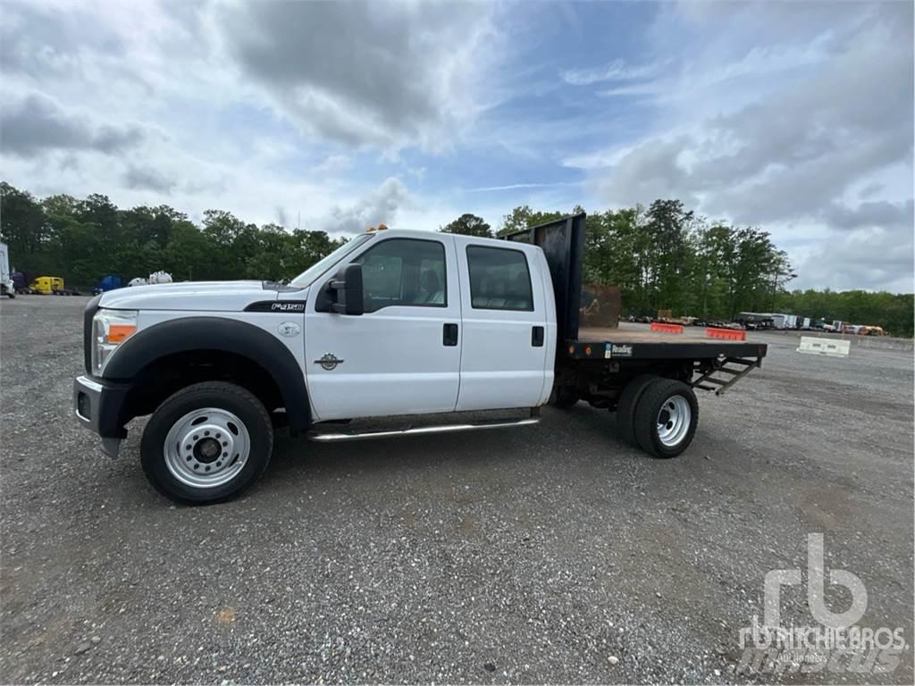 Ford F-450 平板栏板货车