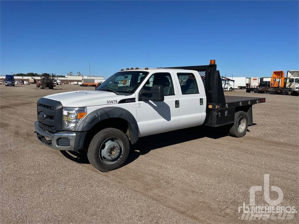 Ford F-450 平板栏板货车