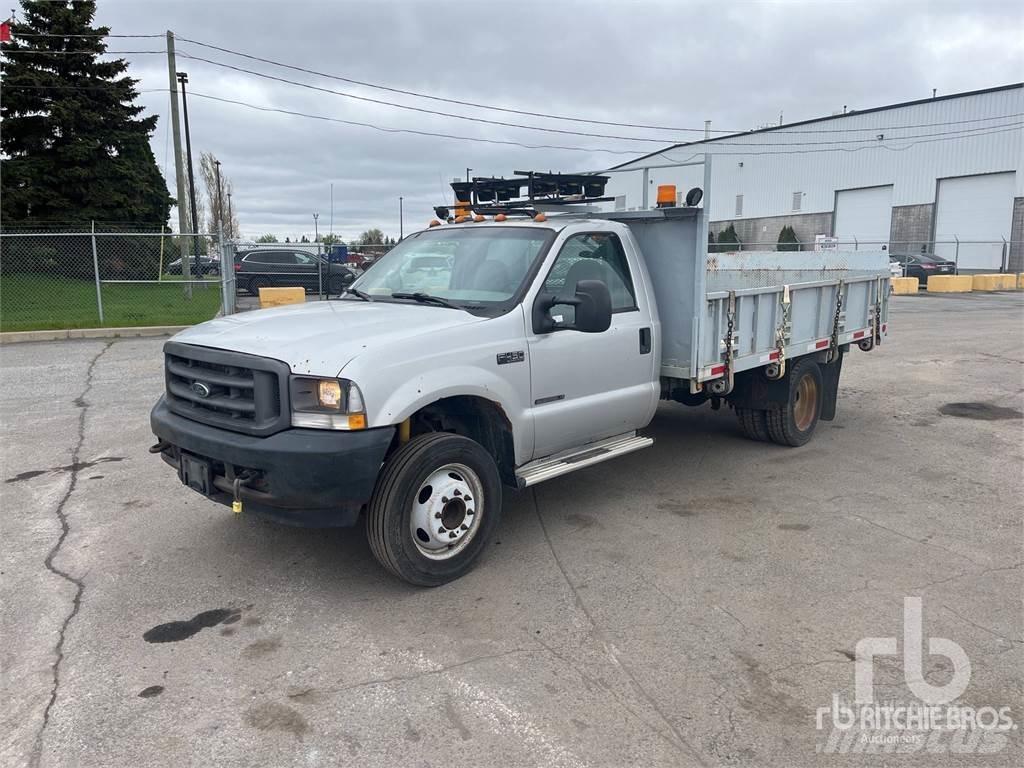 Ford F-450 SD 平板栏板货车