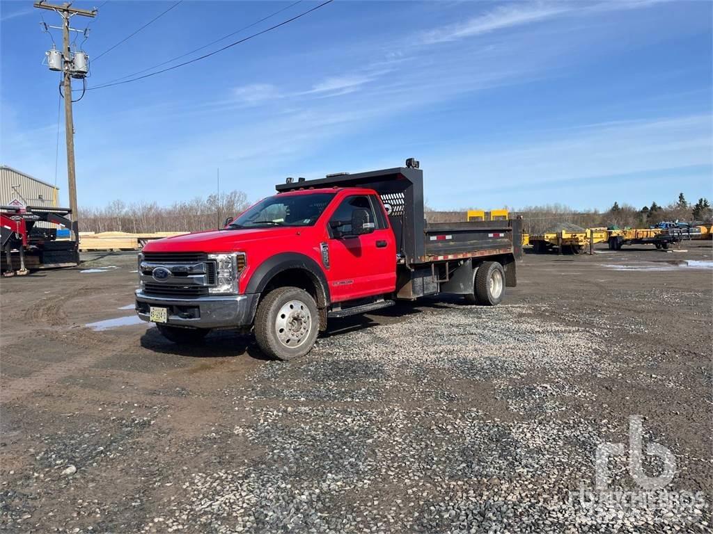 Ford F-550 自卸式货车