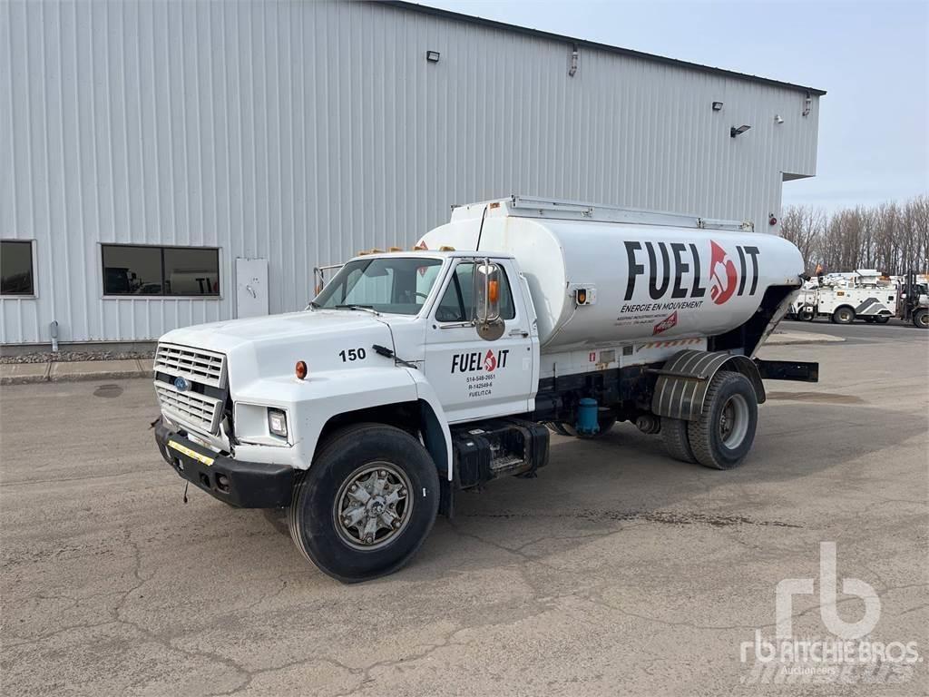 Ford F600 油罐车