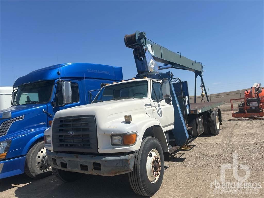 Ford F800 起重车