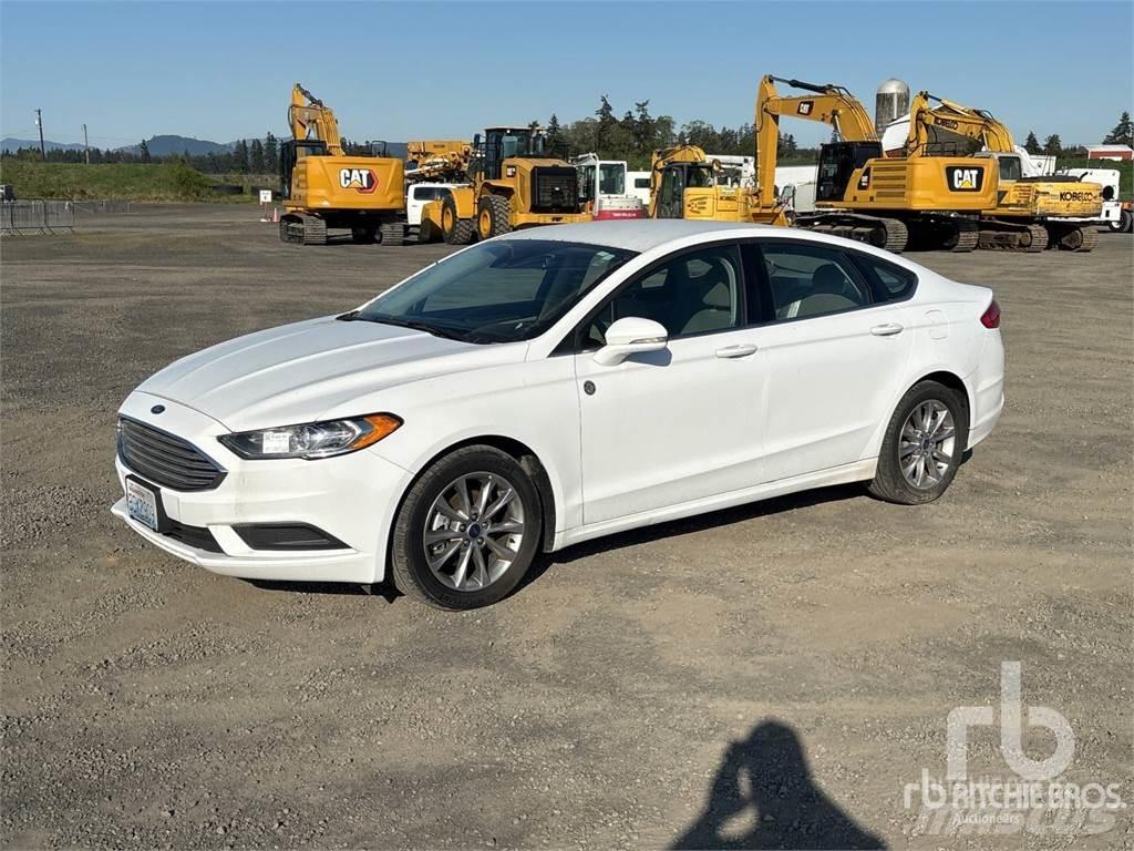 Ford FUSION 汽车