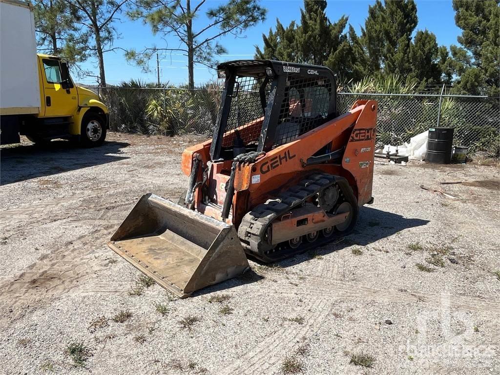 Gehl RT135 滑移装载机