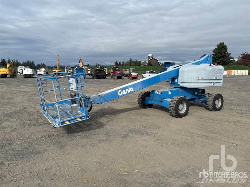 Genie S40 曲臂高空工作平台