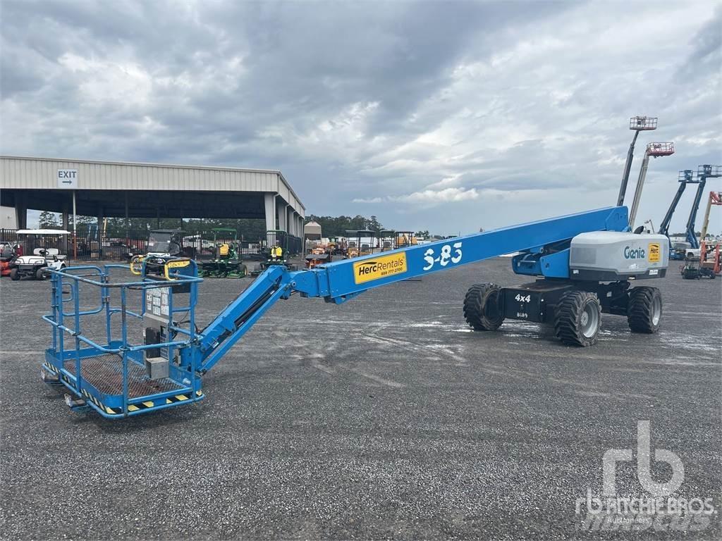 Genie S85 曲臂高空工作平台