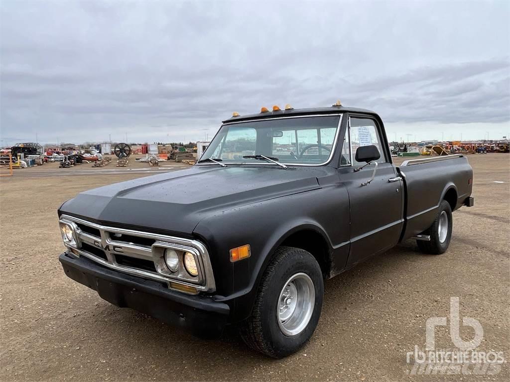 GMC 1500 皮卡车
