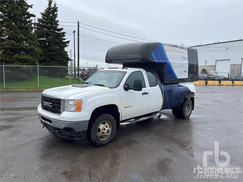 GMC 3500 皮卡车