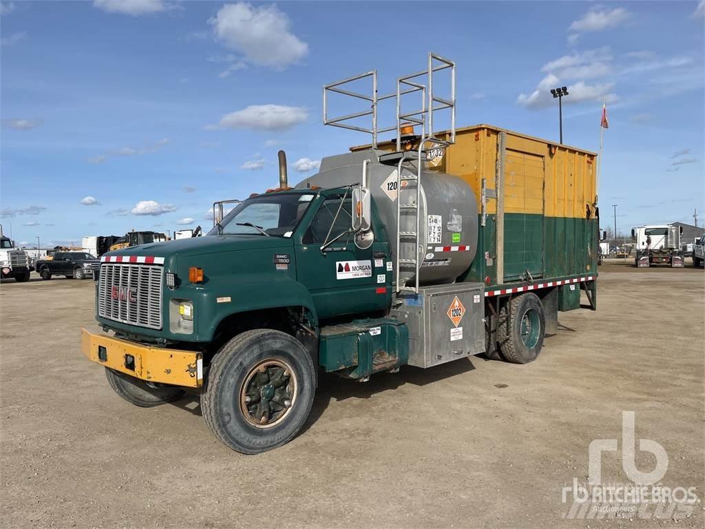 GMC C7500 油罐车