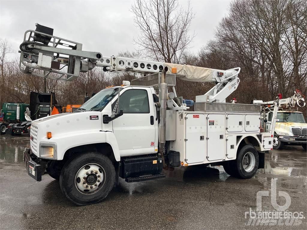 GMC C8500 拖拉移动式高空作业平台