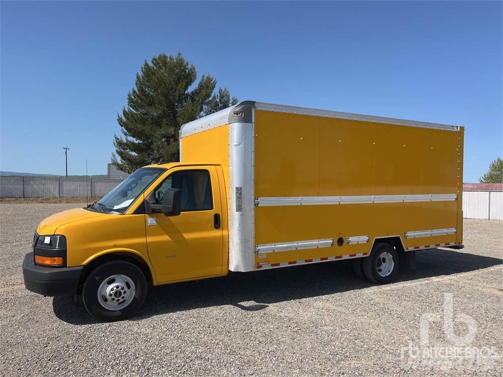 GMC G33903 大型面包车