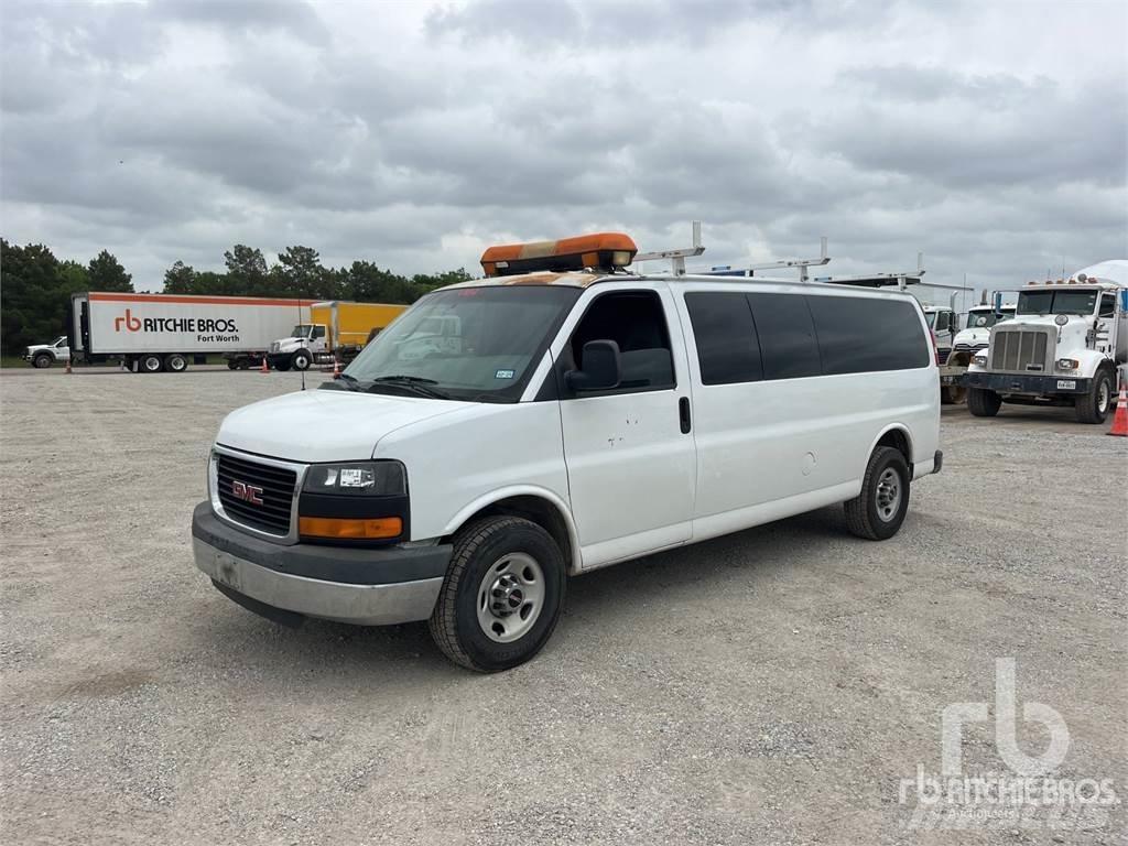 GMC G3500 大型面包车