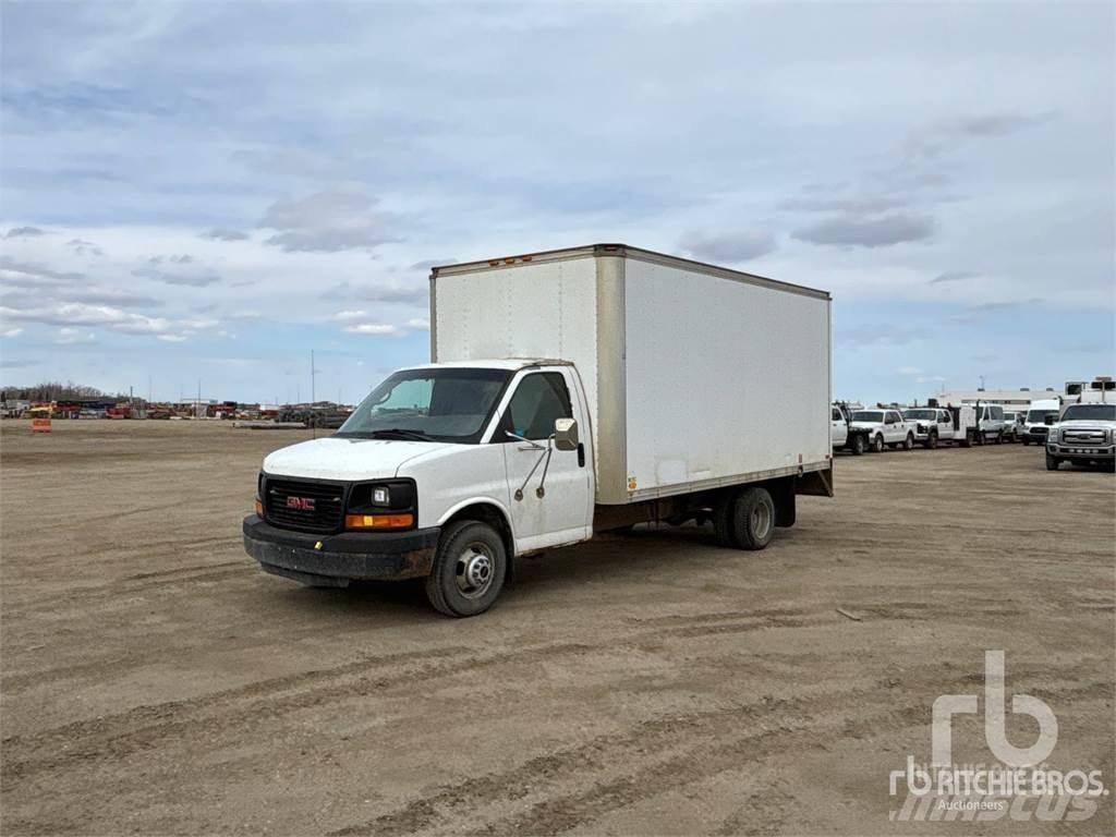 GMC G3500 大型面包车