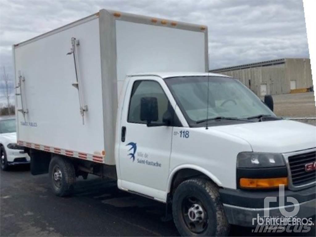 GMC SAVANA 3500 大型面包车