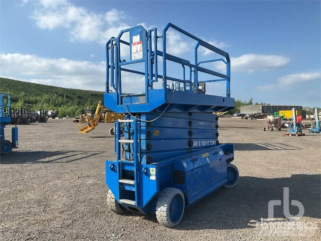 HAB S152 剪叉式升降机