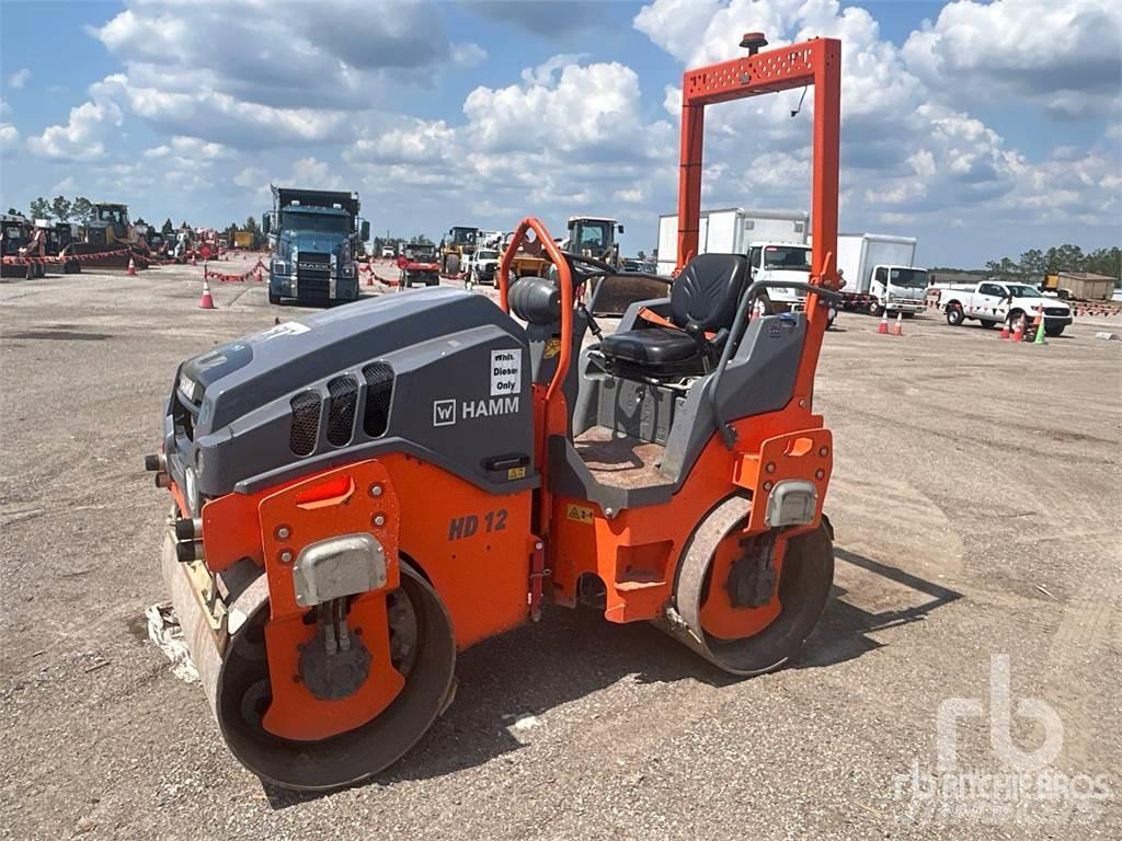 Hamm 12VV 双轮压路机
