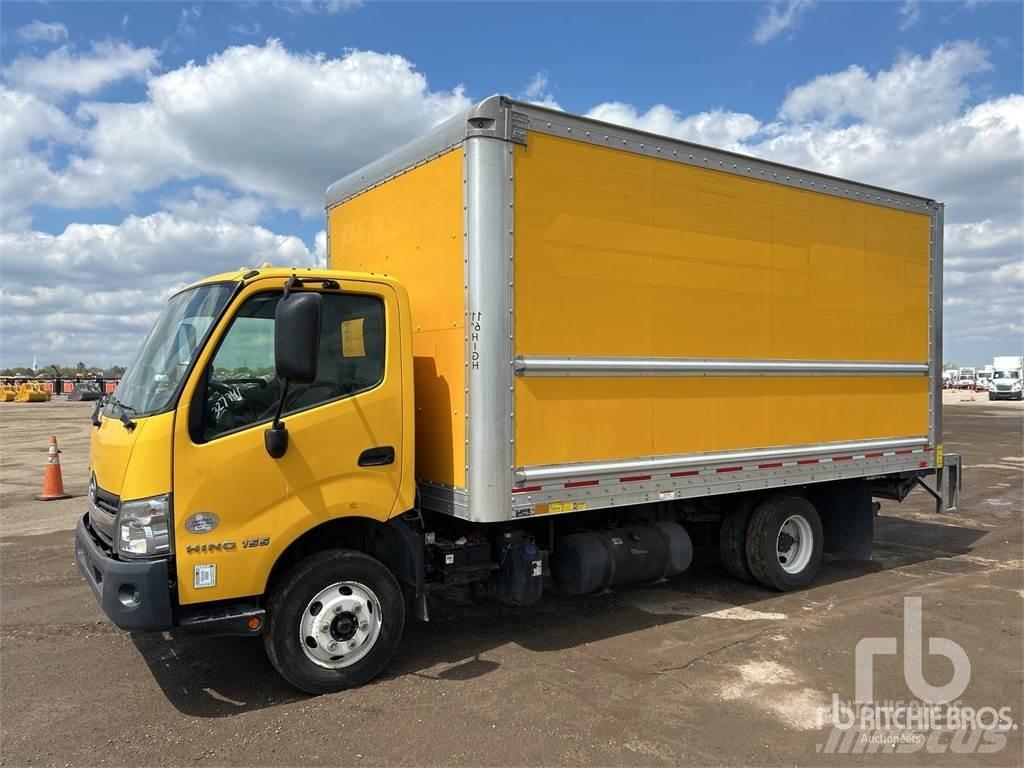 Hino 155 大型面包车