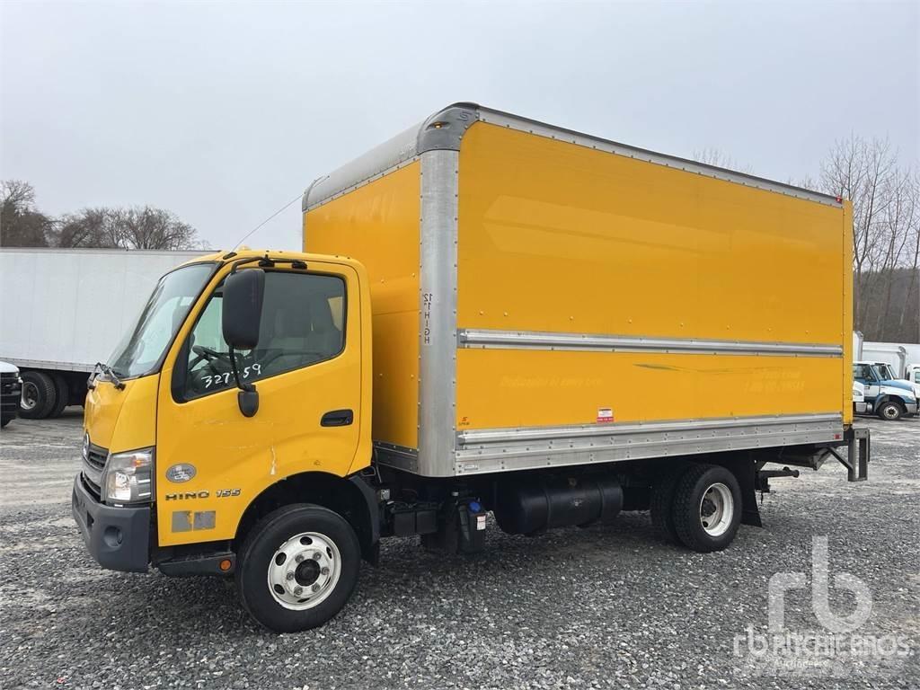 Hino 155 大型面包车