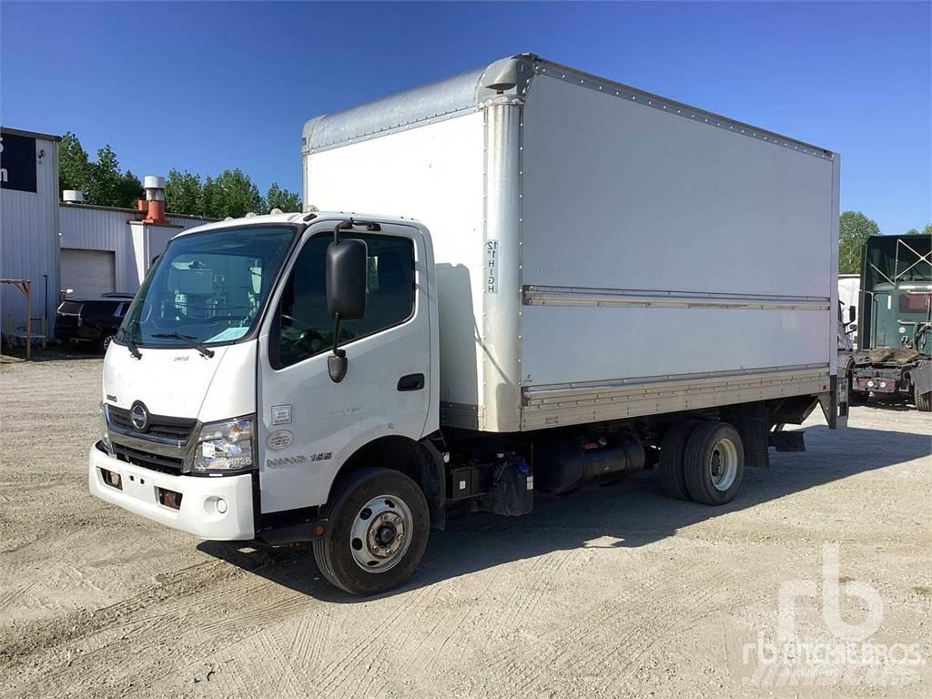 Hino 155 大型面包车