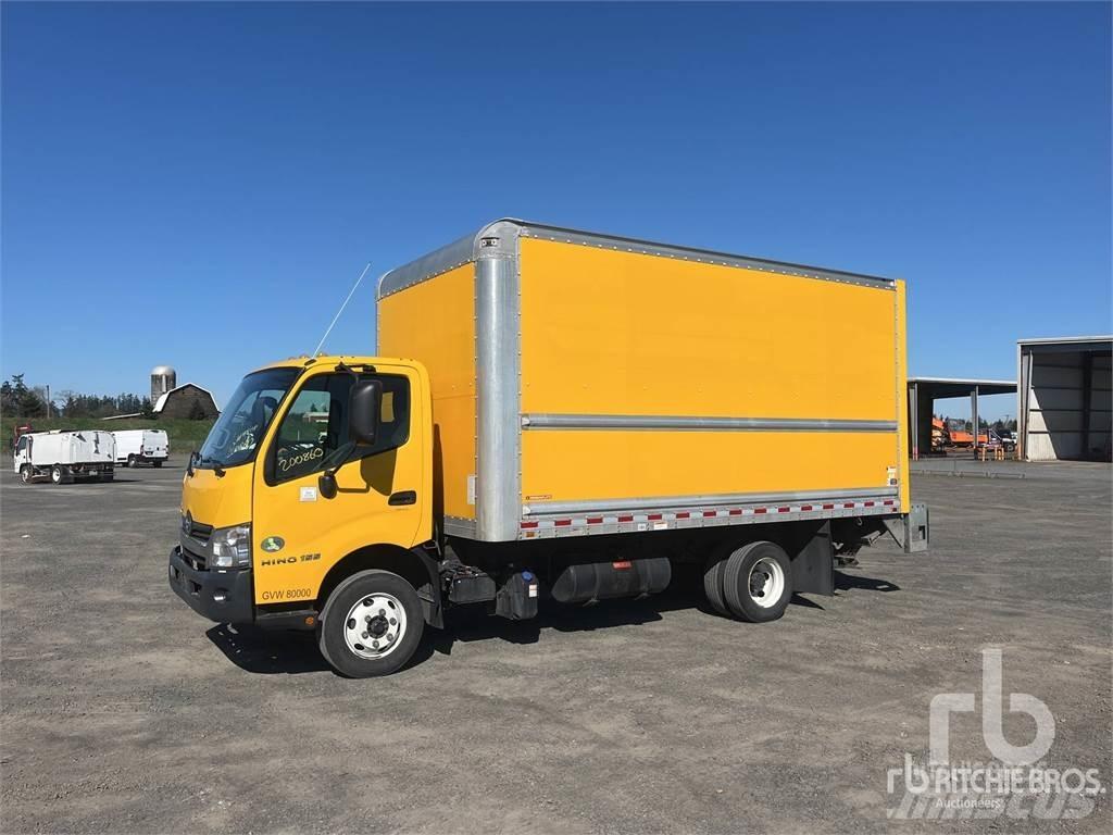 Hino 155 大型面包车