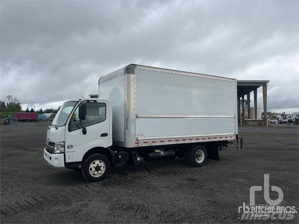 Hino 155 大型面包车