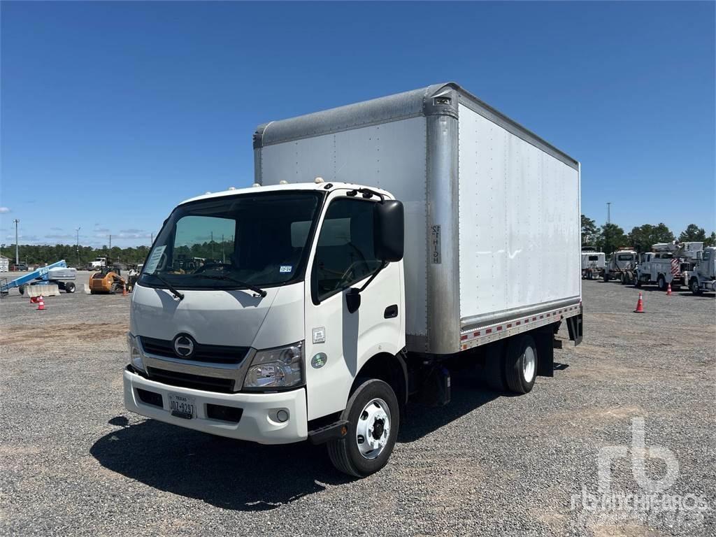 Hino 155 大型面包车