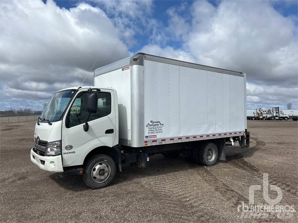 Hino 155 大型面包车