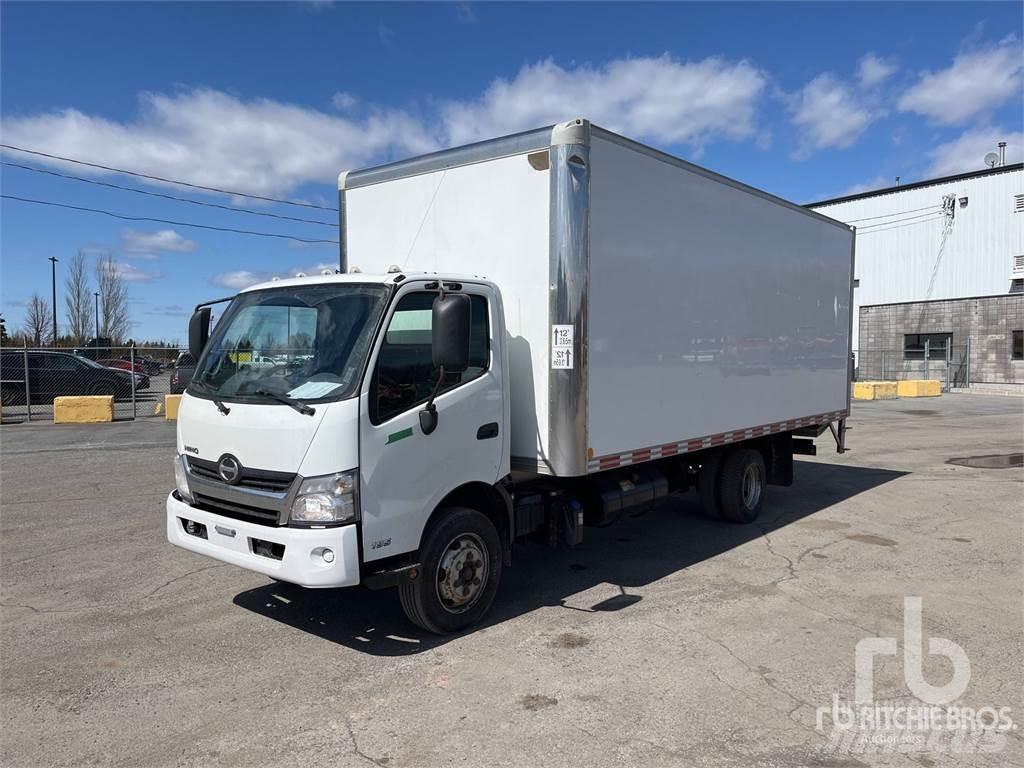 Hino 195 大型面包车