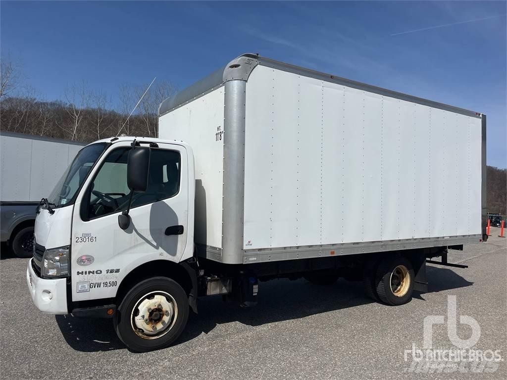 Hino 195 大型面包车