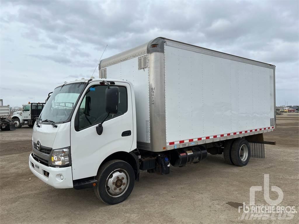 Hino 195 大型面包车