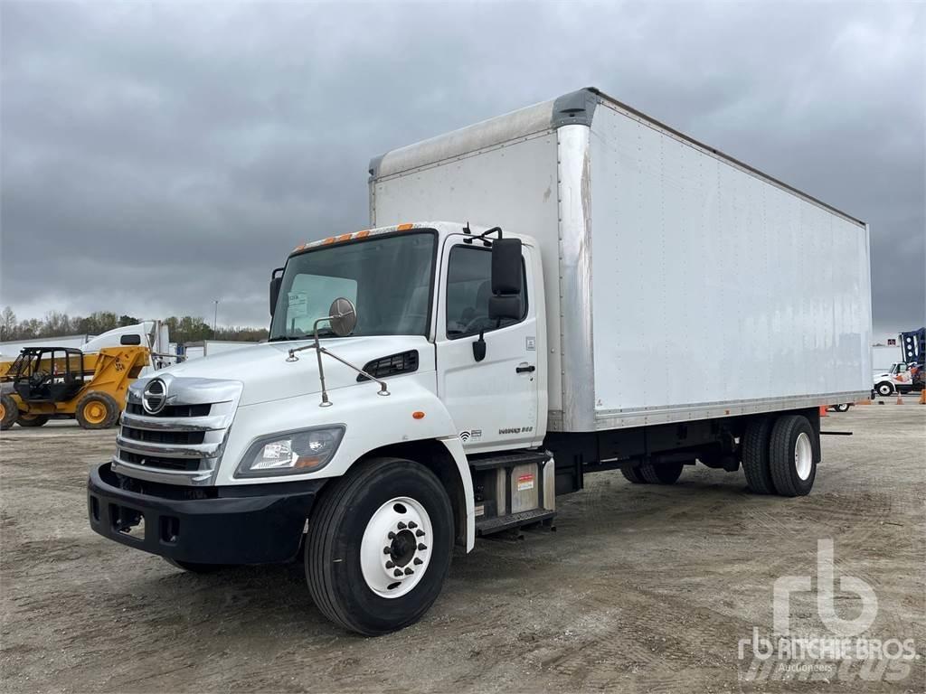 Hino 268 大型面包车