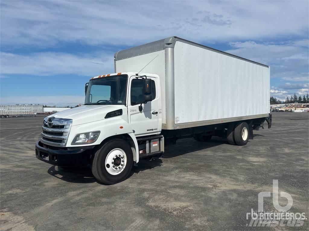 Hino 268 大型面包车