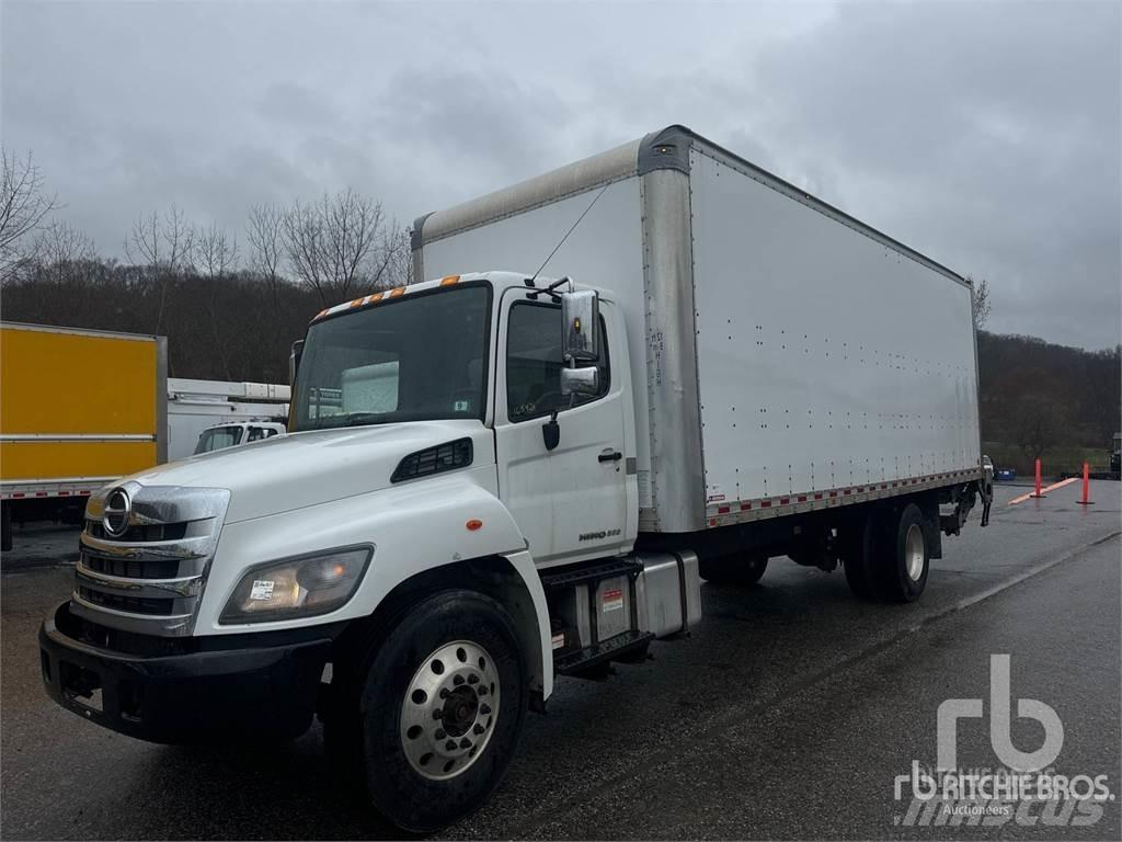 Hino 268 大型面包车