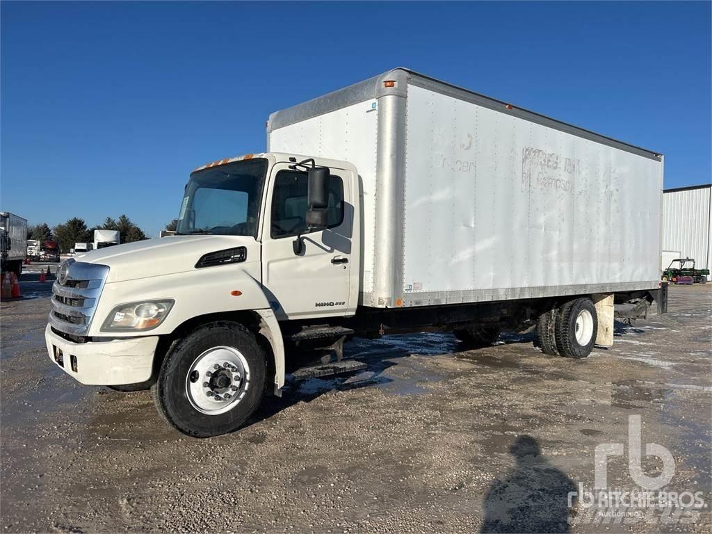 Hino 268 大型面包车