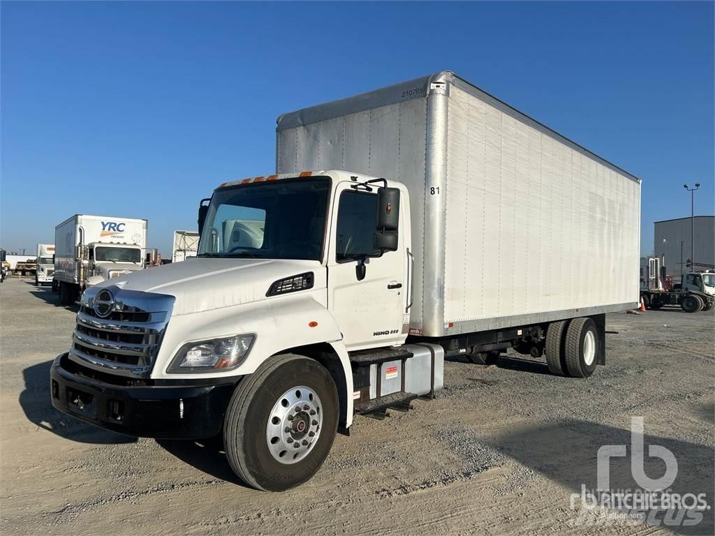 Hino 268 大型面包车