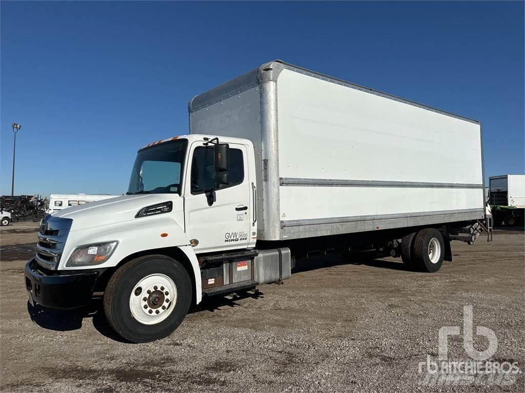 Hino 268 大型面包车
