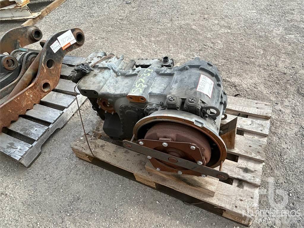 Hydrema 912 变速器