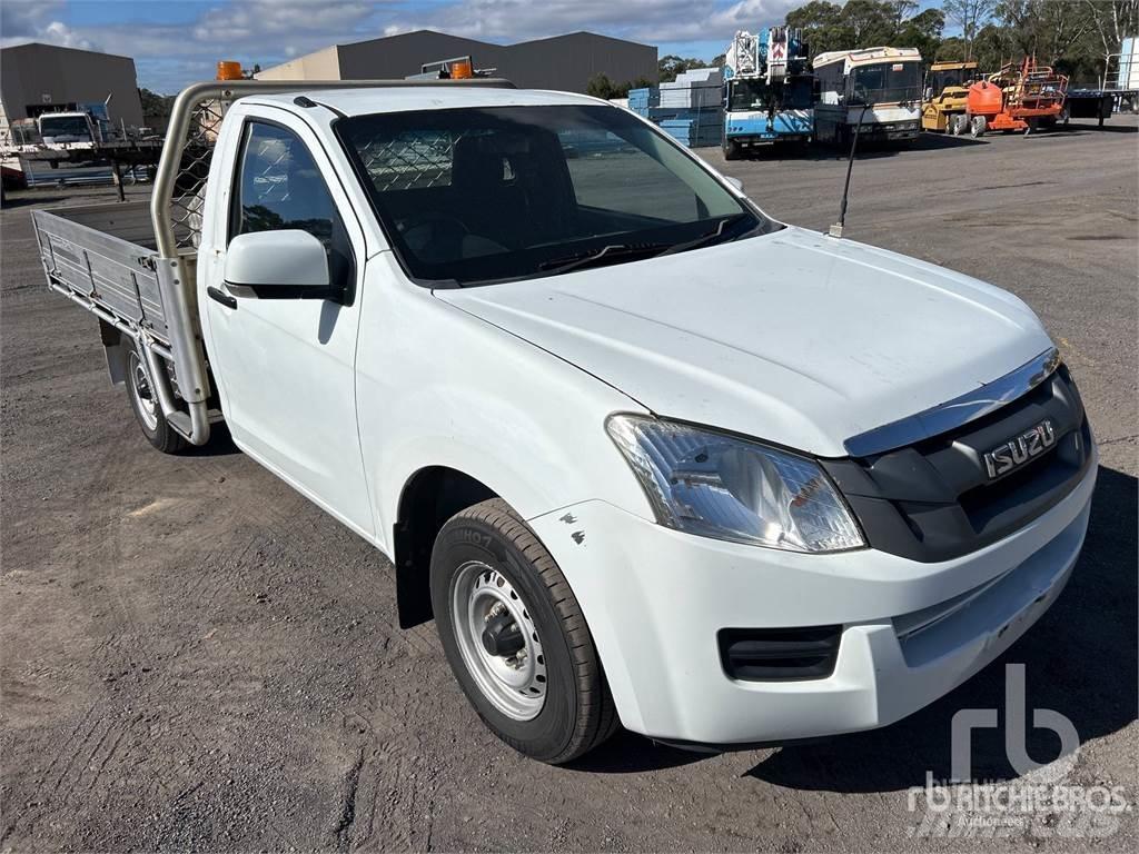 Isuzu D-MAX 皮卡车