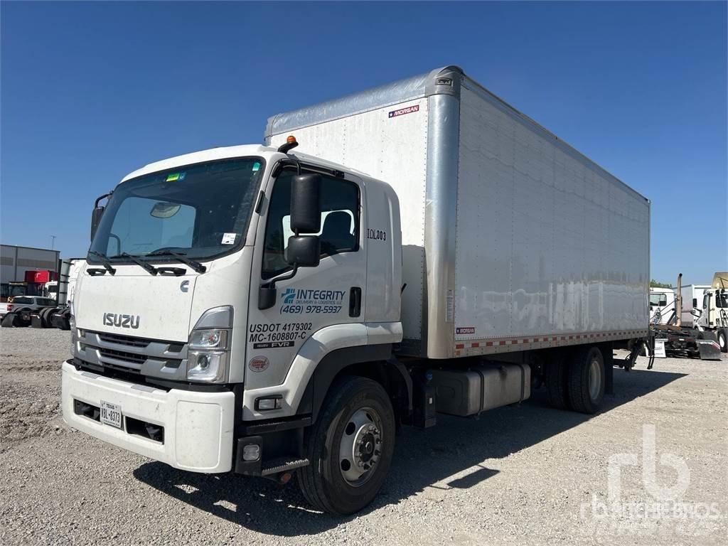 Isuzu FTR 大型面包车