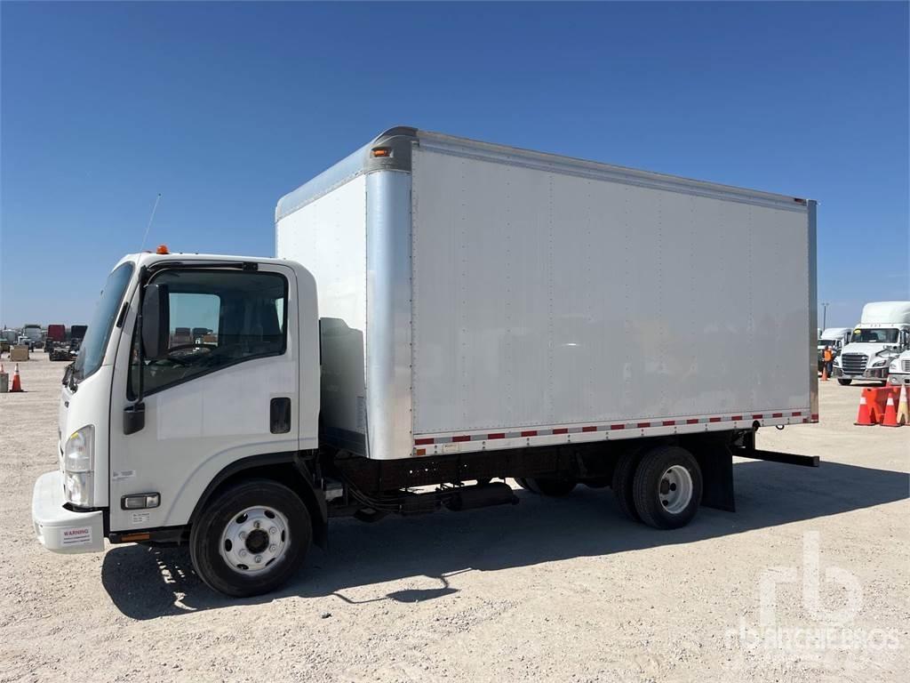 Isuzu NPR 大型面包车