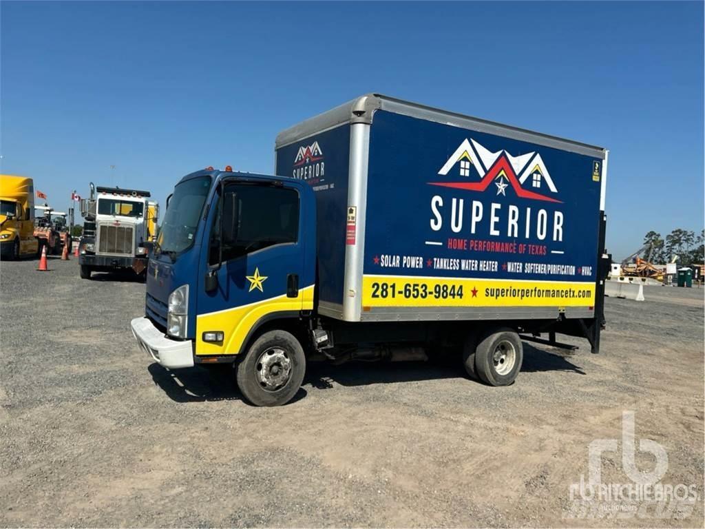Isuzu NPR 大型面包车