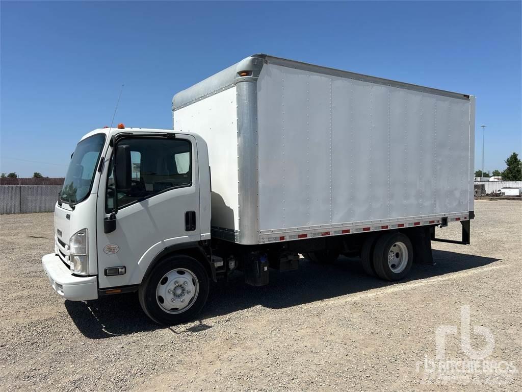 Isuzu NPR 大型面包车