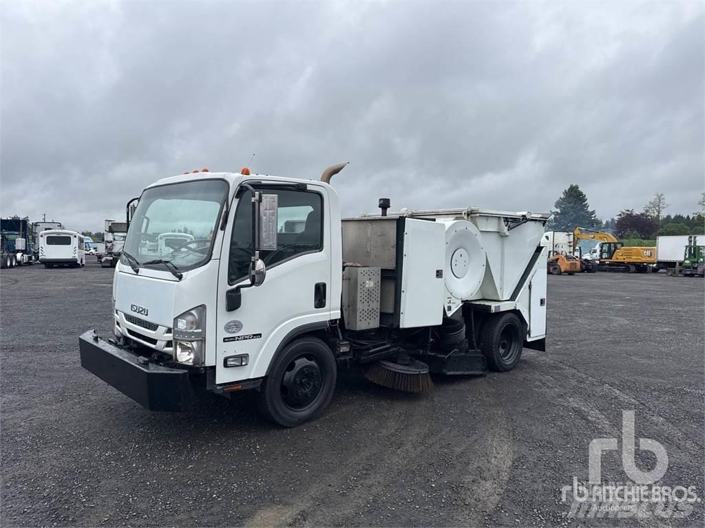 Isuzu NPR-XD 道路清扫车