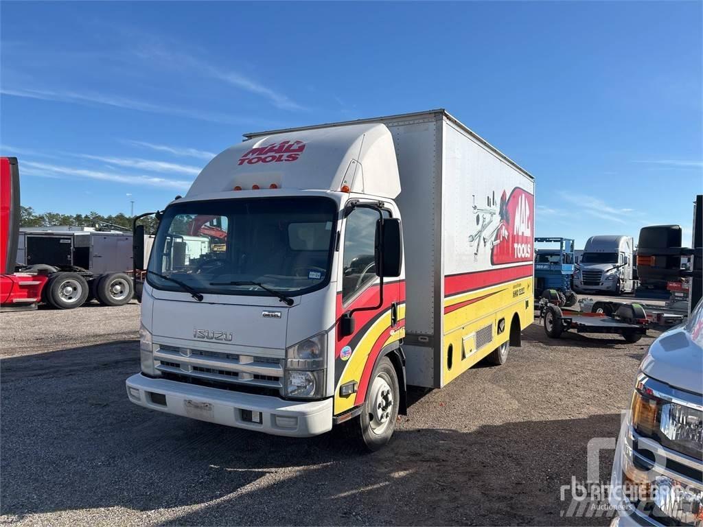 Isuzu NQR 大型面包车