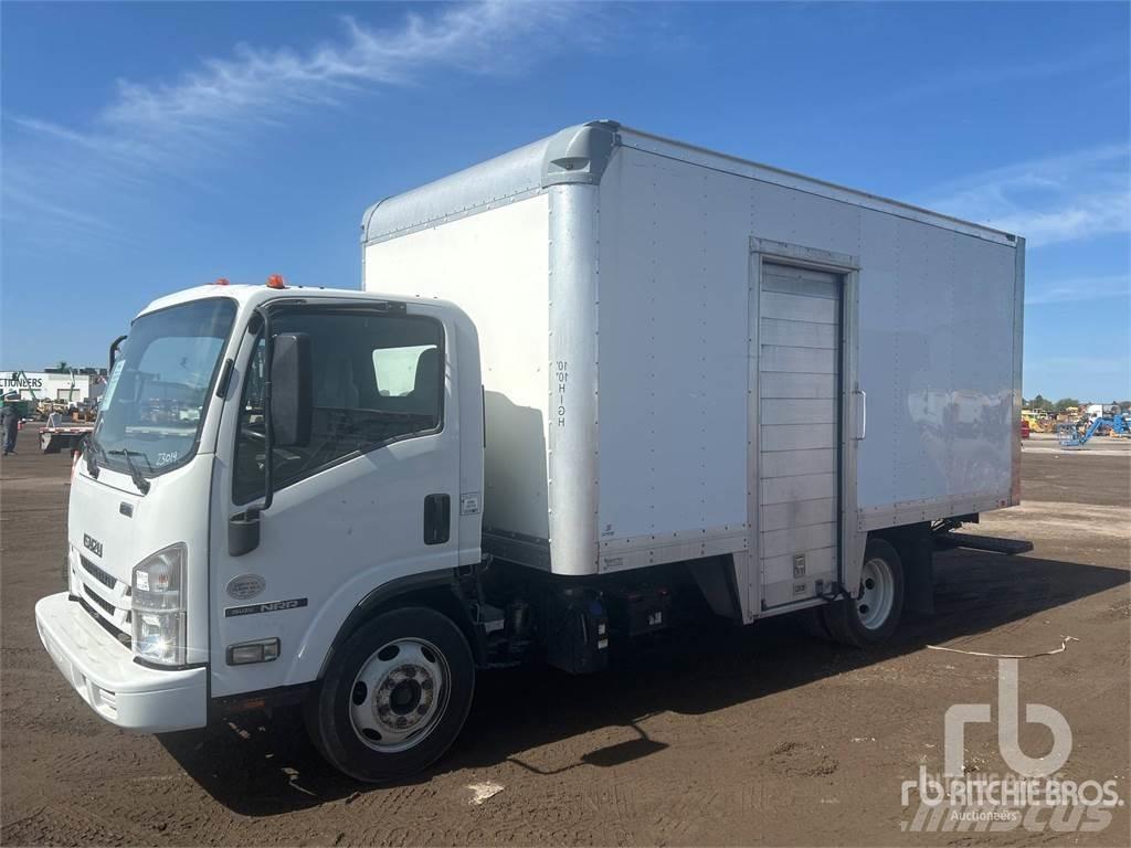 Isuzu NRR 大型面包车