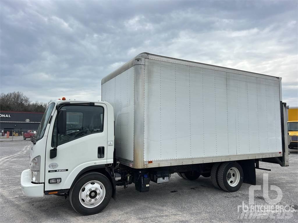 Isuzu NRR 大型面包车