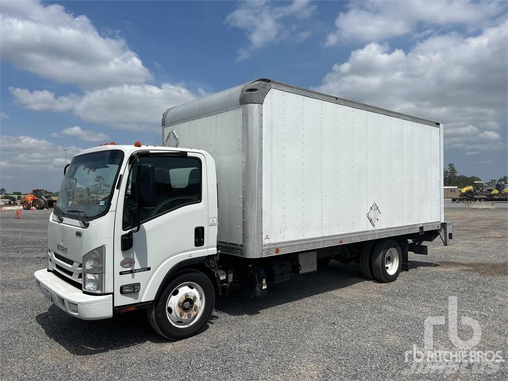 Isuzu NRR 大型面包车