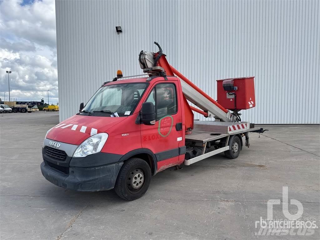 Iveco 35S11 拖拉移动式高空作业平台