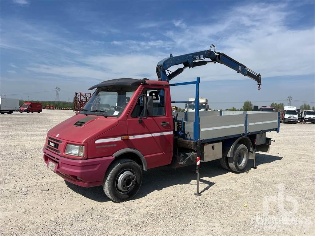 Iveco 59E12 起重车