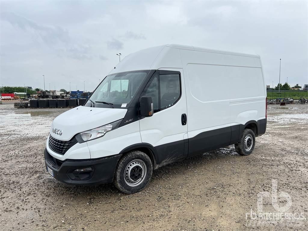 Iveco DAILY 大型面包车